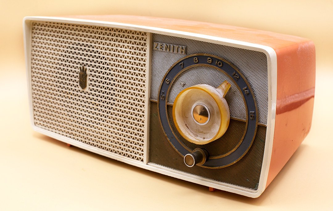Zenith Bluetooth Radio 1960s — Memory Den Vintage Mall